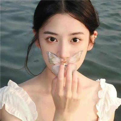 蕾蒙娜和姐姐